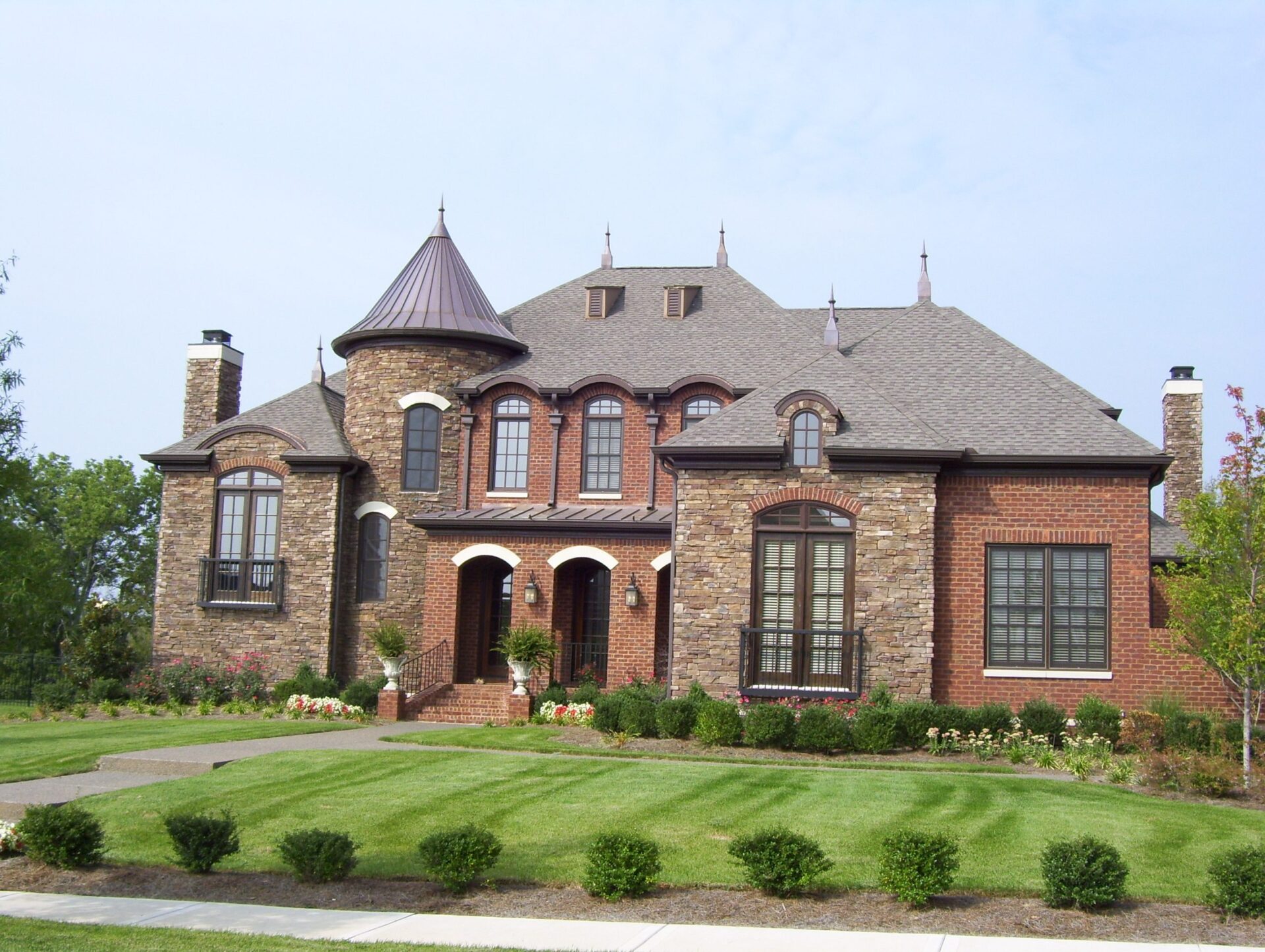 Nashville's Elegant home designer and premier builder of elegant home and floor designs