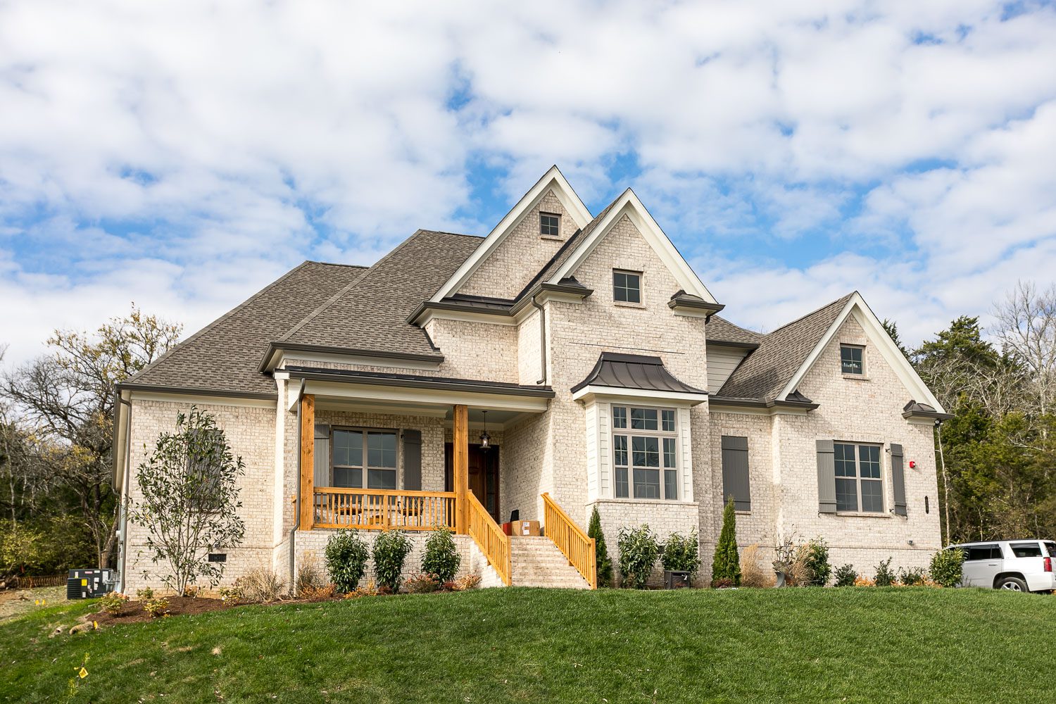 Luxurious House - High-end home builders | Nashville, TN