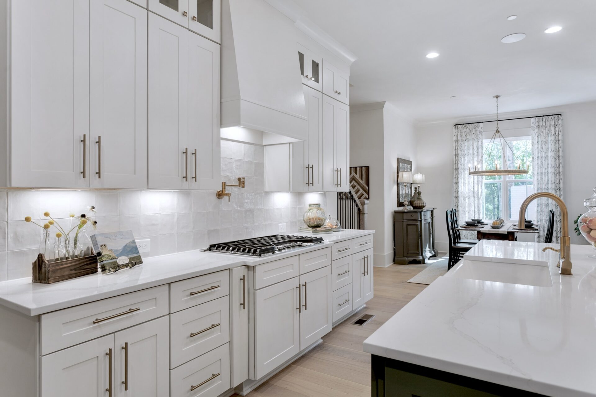 Modern Kitchen | Nashville Luxury Homes - Home Builders